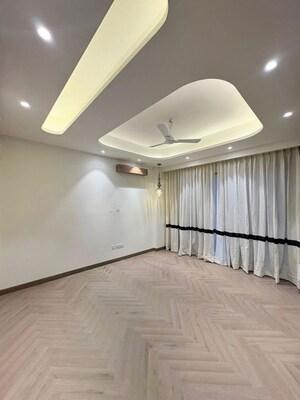 Room in 3 BHK Builder Floor at Sector 22 – for Rent