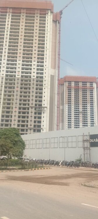 4 BHK +  3900 Sq.Ft. Apartment in DLF The Arbour