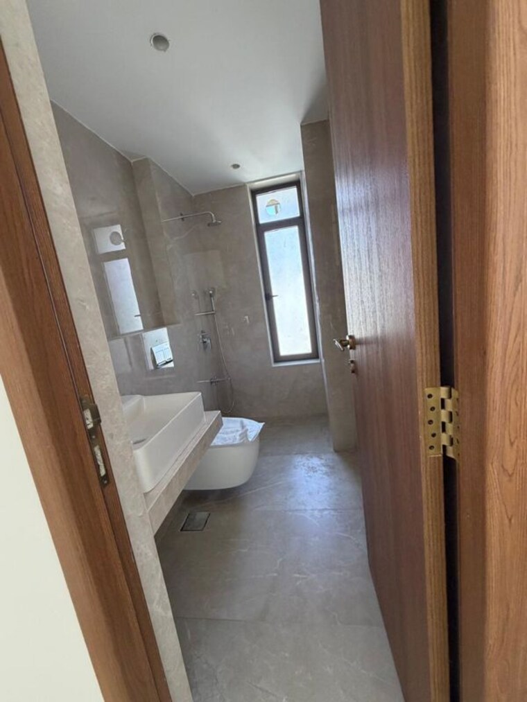 Washroom, bandra west 3 Bedroom 1300 Sq.Ft. Apartment In Bandra West Mumbai 10670768