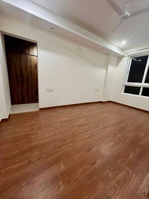Room in 2 BHK Apartment at Dhakoli – for Rent