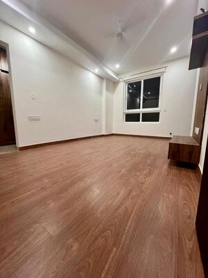 Room in 2 BHK Apartment at Dhakoli – for Rent