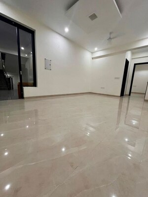 Room in 2 BHK Apartment at Dhakoli – for Rent
