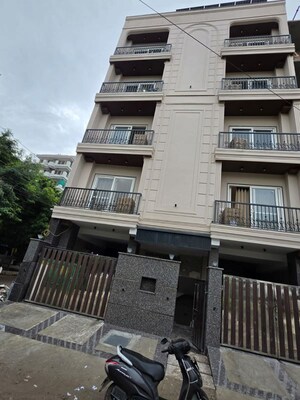 1 BHK Builder Floor – Exterior View View at Sector 43 - for Rent