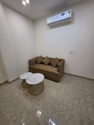 Living Room in 1 BHK Builder Floor at Sector 43 – for Rent