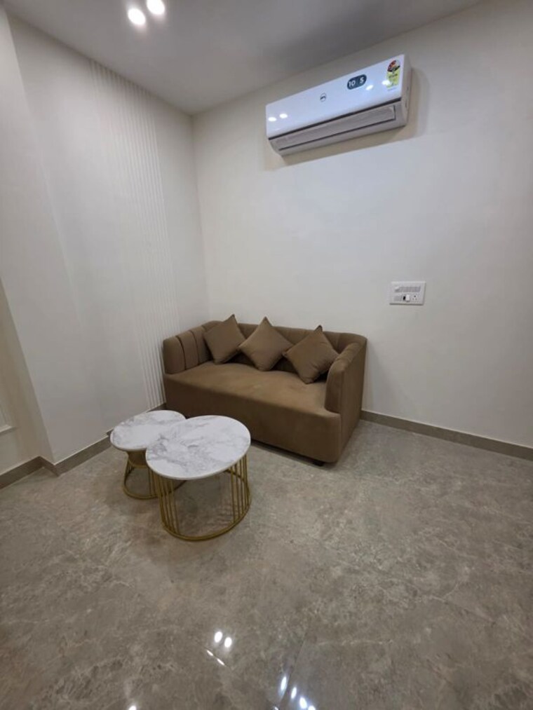 Living Room, sector 43 1 Bedroom 600 Sq.Ft. Builder Floor In Sector 43 Gurgaon 10670819