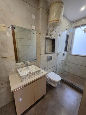 Kitchen in 1 BHK Builder Floor at Sector 43 – for Rent
