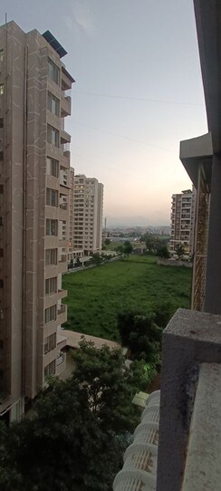 2 BHK Apartment For Rent in Vinode Insignia