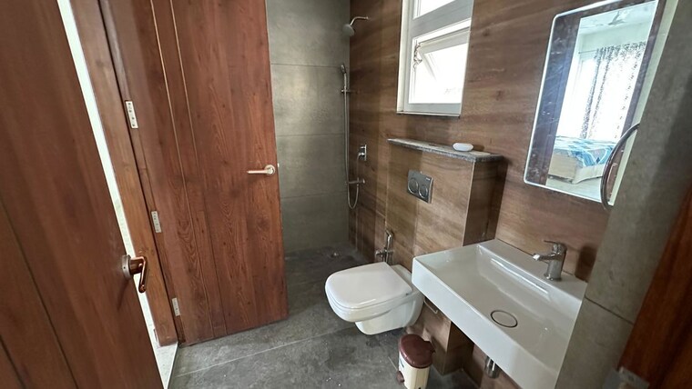 Bathroom, bishanpura 3 Bedroom 1900 Sq.Ft. Apartment In Bishanpura Zirakpur 10670799