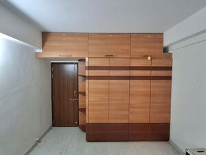 Room in 2 BHK Apartment at New Mhada Colony, Powai – for Rent