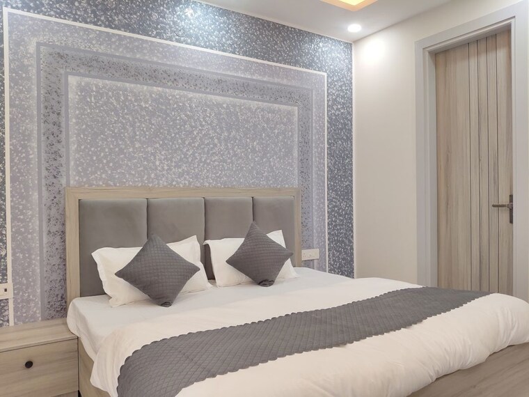 Bedroom, sector 57 3 Bedroom 300 Sq.Ft. Builder Floor In Sector 57 Gurgaon 10670851