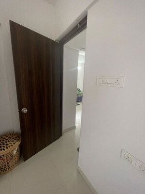 Room in 1 BHK Apartment at Thite Nagar – for Sale