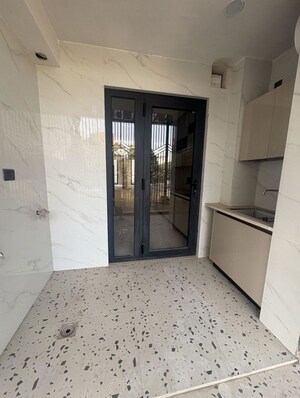3 BHK Builder Floor For Rent in Sector 23