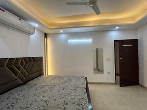 Bedroom in 2 BHK Builder Floor at Saket – for Rent