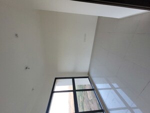 Furnished Amenities in 2 BHK Apartment at Lodha Splendora, Ghodbunder Road – for Rent