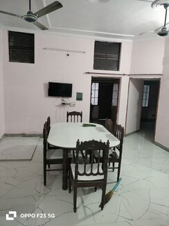 2 BHK Builder Floor For Rent in Vishesh Khand