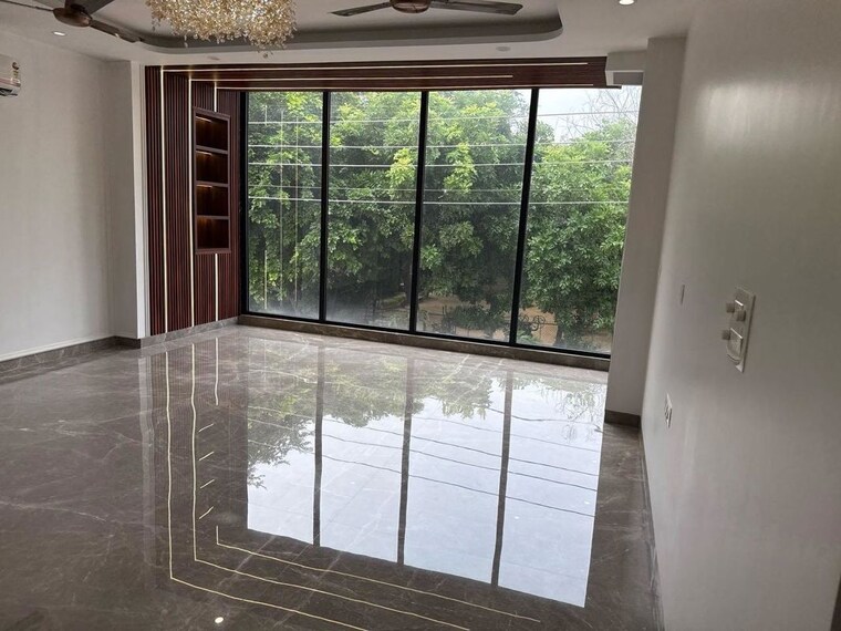 Room, sector 23 3 Bedroom 1550 Sq.Ft. Builder Floor In Sector 23 Gurgaon 10670914