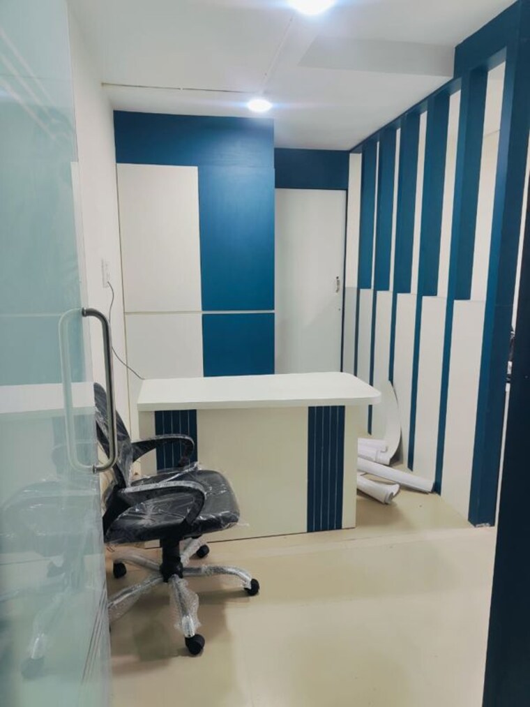 Team Area, shivalik-shilp Commercial Office Space 986 Sq.Ft. In Sanidhya Ahmedabad 10670925