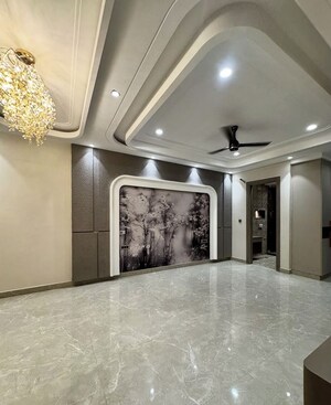 Room in 3 BHK Builder Floor at New Industrial Township 5 – for Rent