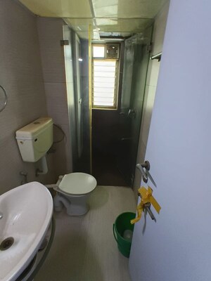 Bathroom in 3 BHK Apartment at Lokhandwala Whispering Palms XXclusives, Kandivali East – for Sale