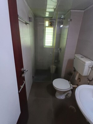 Bathroom in 3 BHK Apartment at Lokhandwala Whispering Palms XXclusives, Kandivali East – for Sale