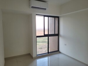 Room in 2 BHK Apartment at Lodha Splendora, Ghodbunder Road – for Rent