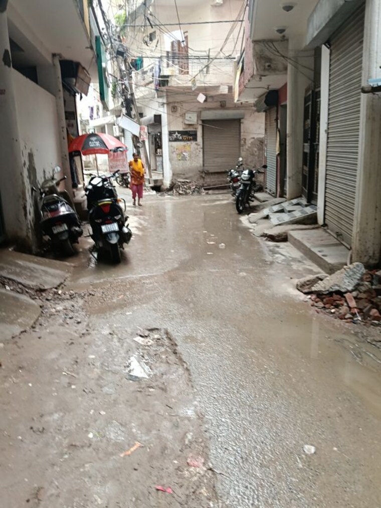  Parking, neb sarai Commercial Shop 300 Sq.Ft. In Neb Sarai Delhi 10670962