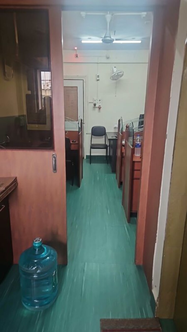 Team Area, chembur Commercial Office Space 305 Sq.Ft. In Chembur Mumbai 10670963