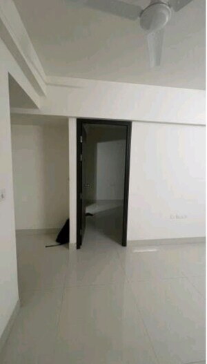 Room in 1 BHK Apartment at Lodha Casa Viva, Majiwada – for Rent