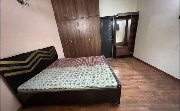 Bedroom, nagla road 3 Bedroom 1852 Sq.Ft. Apartment In Nagla Road Zirakpur 10671019
