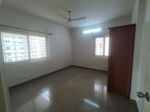 Room in 3 BHK Apartment at Aparna Sarovar, Nallagandla – for Rent