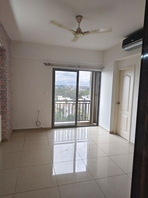 Room in 3 BHK Apartment at Goyal and Co Orchid Greens, Kannur – for Rent