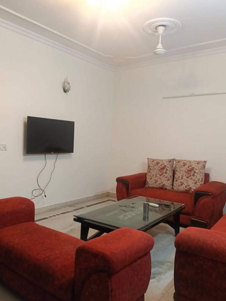 Living Room, lajpat nagar 4 2 Bedroom 900 Sq.Ft. Builder Floor In Lajpat Nagar 4 Delhi 10671048