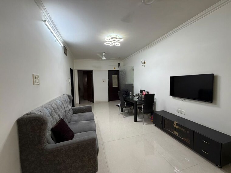 Room, santacruz west 3 Bedroom 1000 Sq.Ft. Apartment In Santacruz West Mumbai 10671041