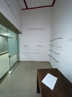  Office Space For Rent in Rustomjee Eaze Zone Mall, Malad West