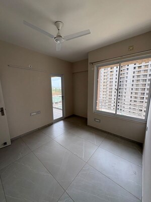 Room in 3 BHK Apartment at Ashiana Malhar, Hinjewadi – for Rent