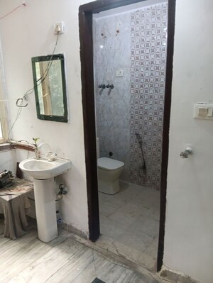 Bathroom in 2 BHK Apartment at Shatabdi Vihar, Sector 52 – for Rent