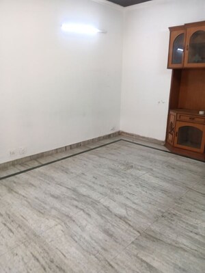 Room in 2 BHK Apartment at Shatabdi Vihar, Sector 52 – for Rent