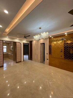 3 BHK Builder Floor For Rent in Sector 21