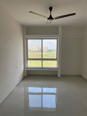 Room in 2 BHK Apartment at Nyati Era, Dhanori – for Rent