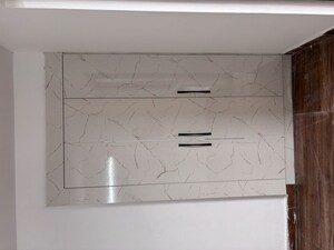 Furnished Amenities in 2 BHK Apartment at RG Luxury Homes, Sector 16b Greater Noida – for Rent