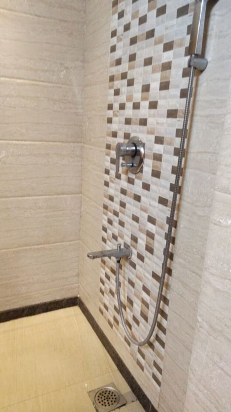 Bathroom, samartha-meghdoot-apartment 3 Bedroom 1700 Sq.Ft. Apartment In Andheri West Mumbai 10671110