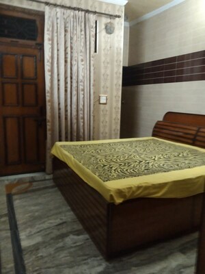 Bedroom in 2 BHK Villa at Sector 22 – for Rent
