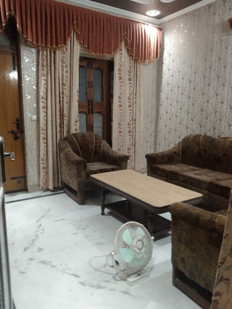 Living Room, sector 22 2 Bedroom 1200 Sq.Ft. Villa In Sector 22 Gurgaon 10671146