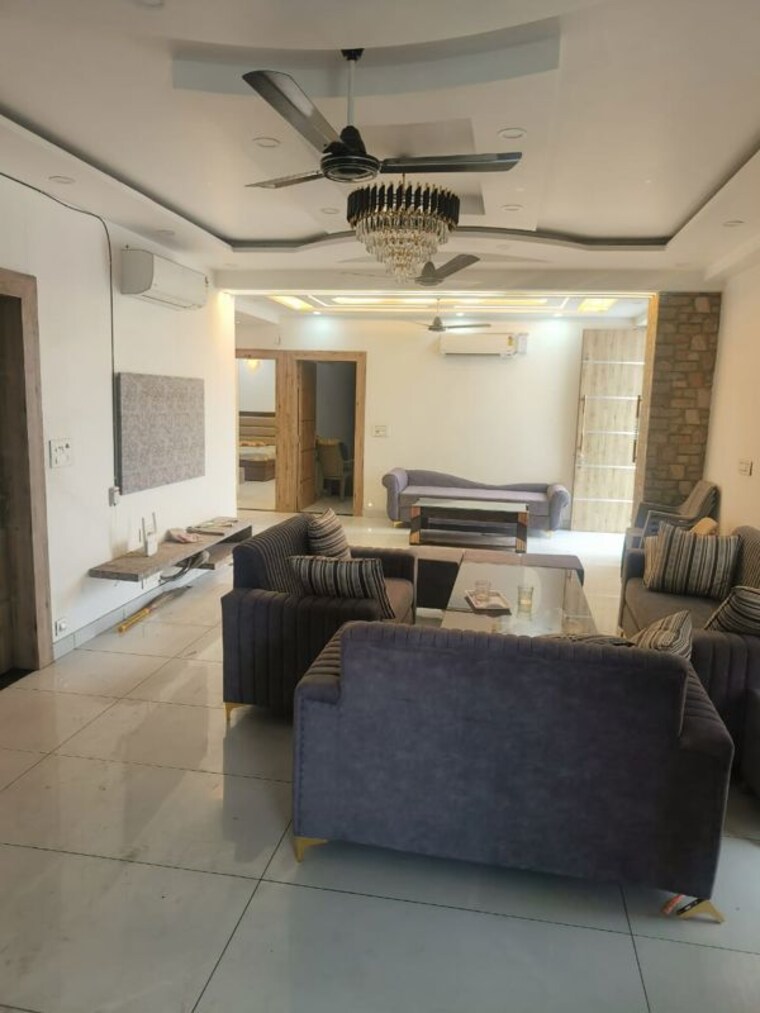 Living Room, milton-tower 4 Bedroom 2550 Sq.Ft. Builder Floor In Vip Road Zirakpur 10671131