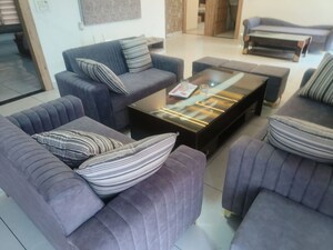 Living Room in 4 BHK Builder Floor at Milton Tower, Vip Road – for Rent