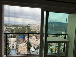 Room in 2 BHK Apartment at Karle Vario Homes, Hebbal – for Rent