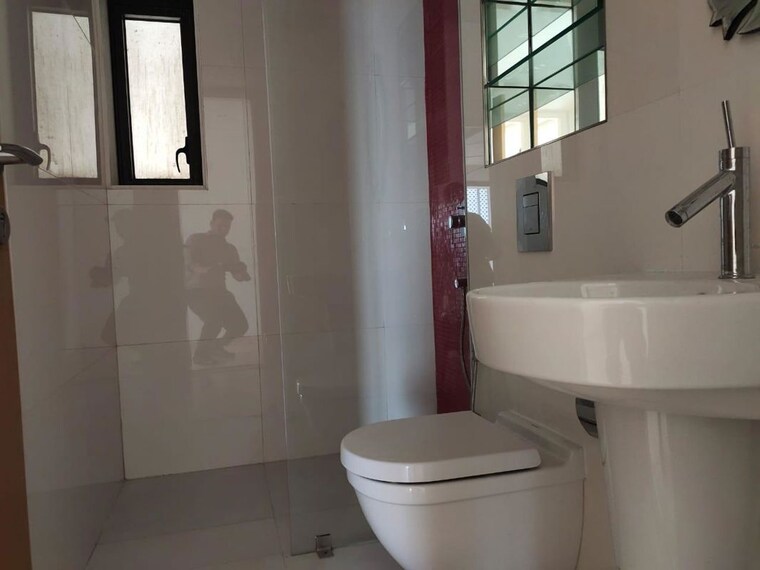 Bathroom, lodha-new-cuffe-parade 4 Bedroom 1655 Sq.Ft. Apartment In Wadala Mumbai 10671186