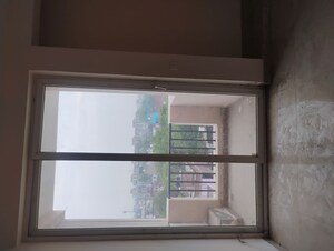 Room in 3 BHK Apartment at Gomti Nagar – for Sale