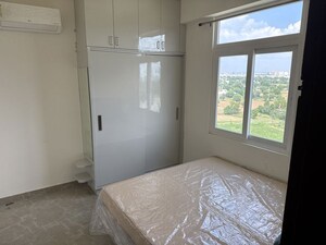 1 BHK Apartment For Rent in Vardhman Empire Estate, Mahapura