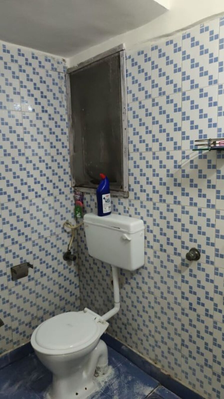 Bathroom, nirman-kutir 2 Bedroom 1100 Sq.Ft. Apartment In Yari Road Mumbai 10671187